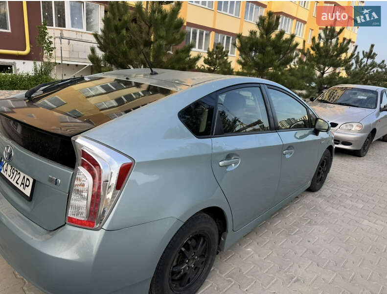 Хэтчбек Toyota Prius 2012 в Киеве