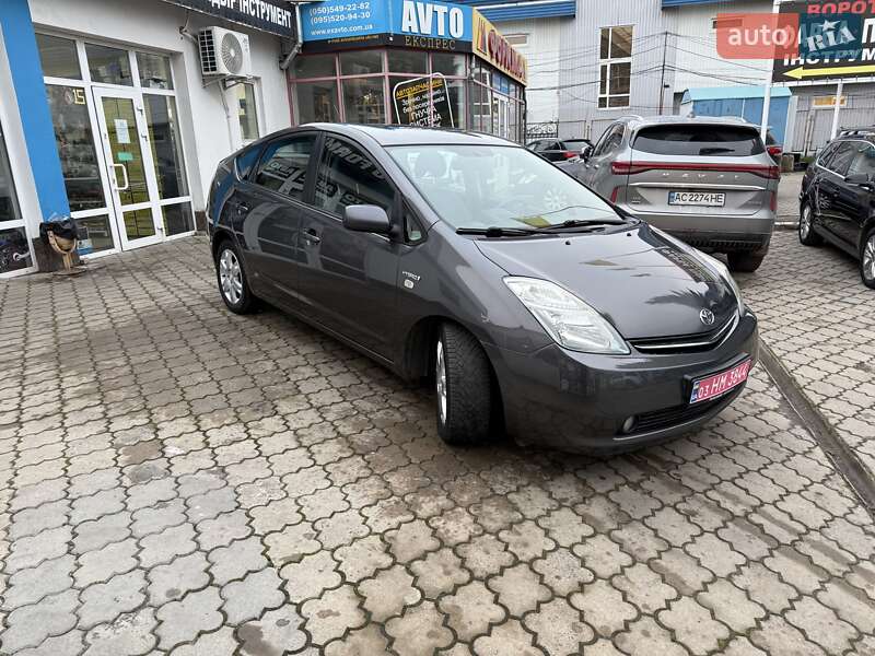 Хэтчбек Toyota Prius 2007 в Луцке