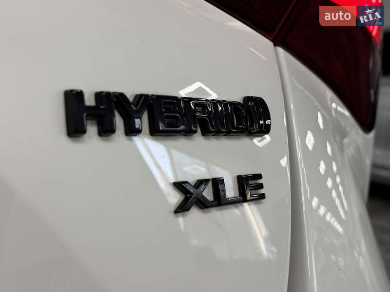 Хэтчбек Toyota Prius 2021 в Одессе