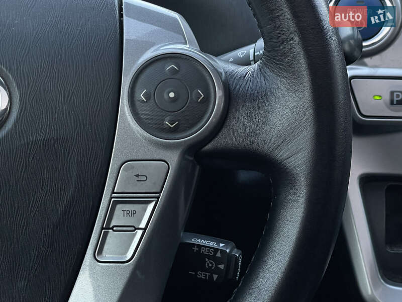 Хэтчбек Toyota Prius 2015 в Одессе