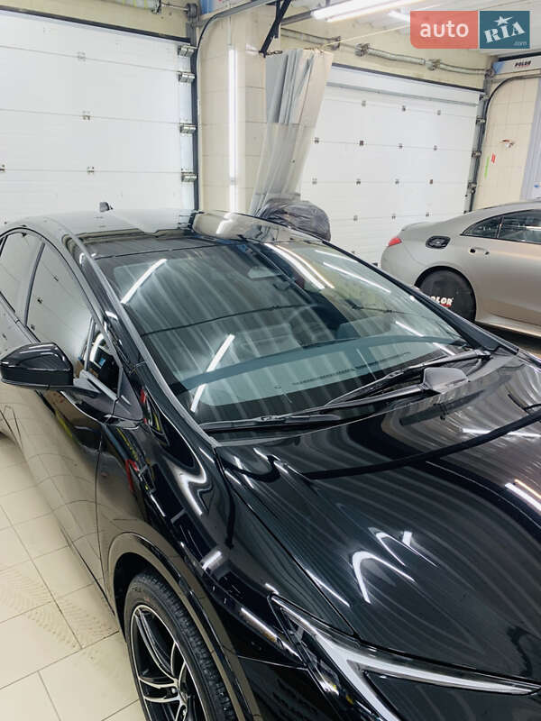 Хетчбек Toyota Prius 2024 в Одесі