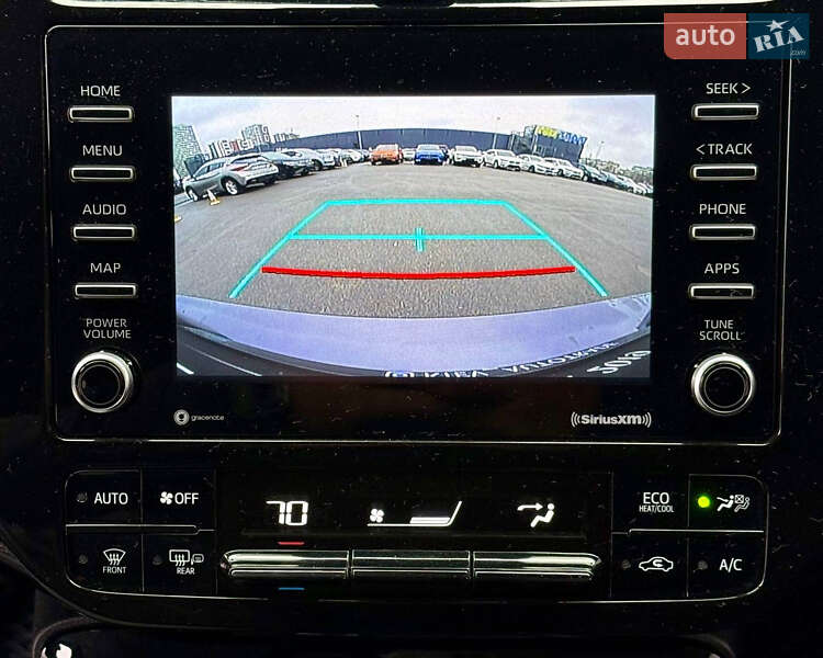 Хэтчбек Toyota Prius 2022 в Киеве