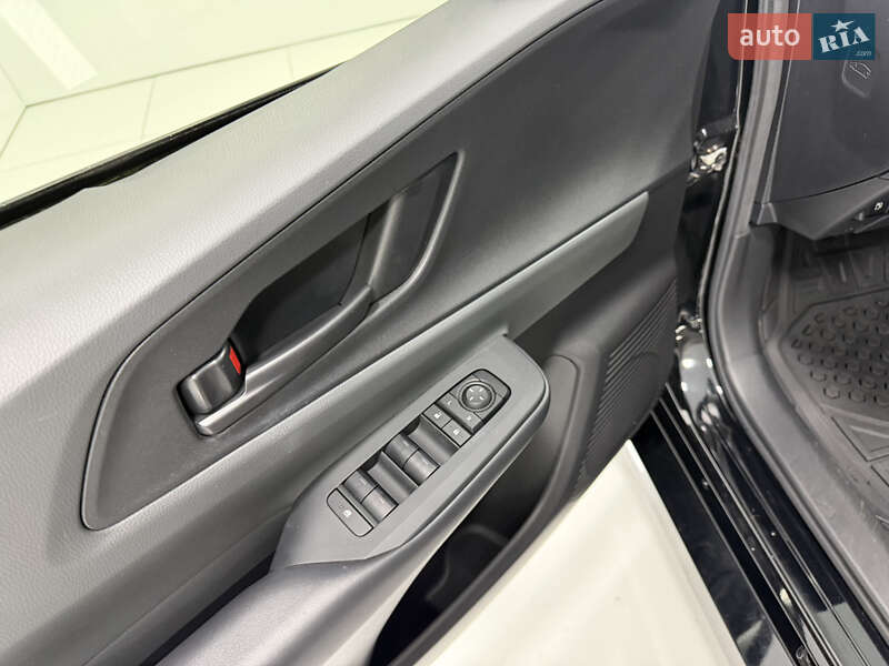 Хэтчбек Toyota Prius 2023 в Одессе