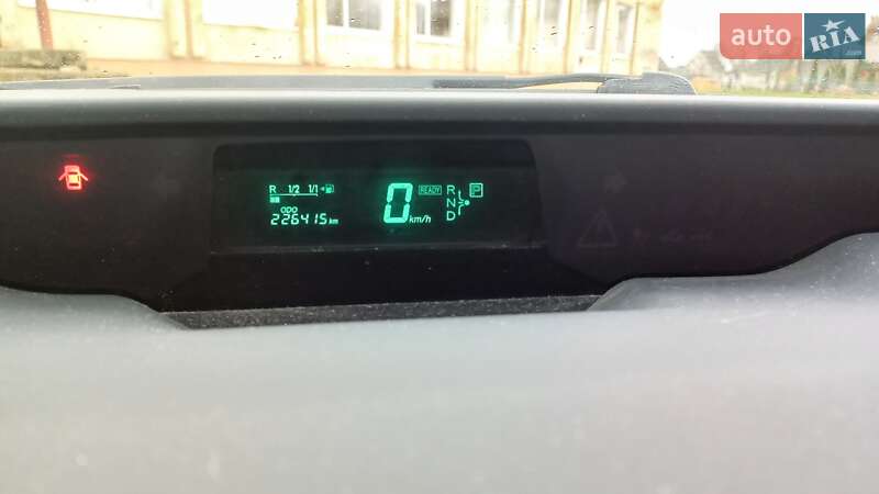 Хэтчбек Toyota Prius 2005 в Луцке фото 20 Хэтчбек Toyota Prius 2005 в Луцке