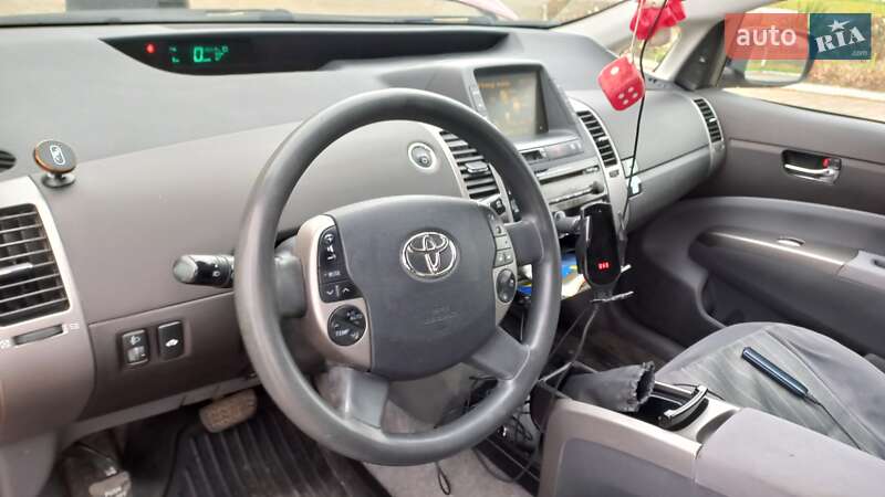 Хэтчбек Toyota Prius 2005 в Луцке фото 24 Хэтчбек Toyota Prius 2005 в Луцке