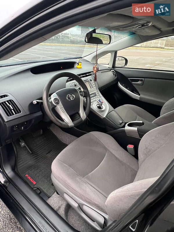 Хэтчбек Toyota Prius 2014 в Одессе