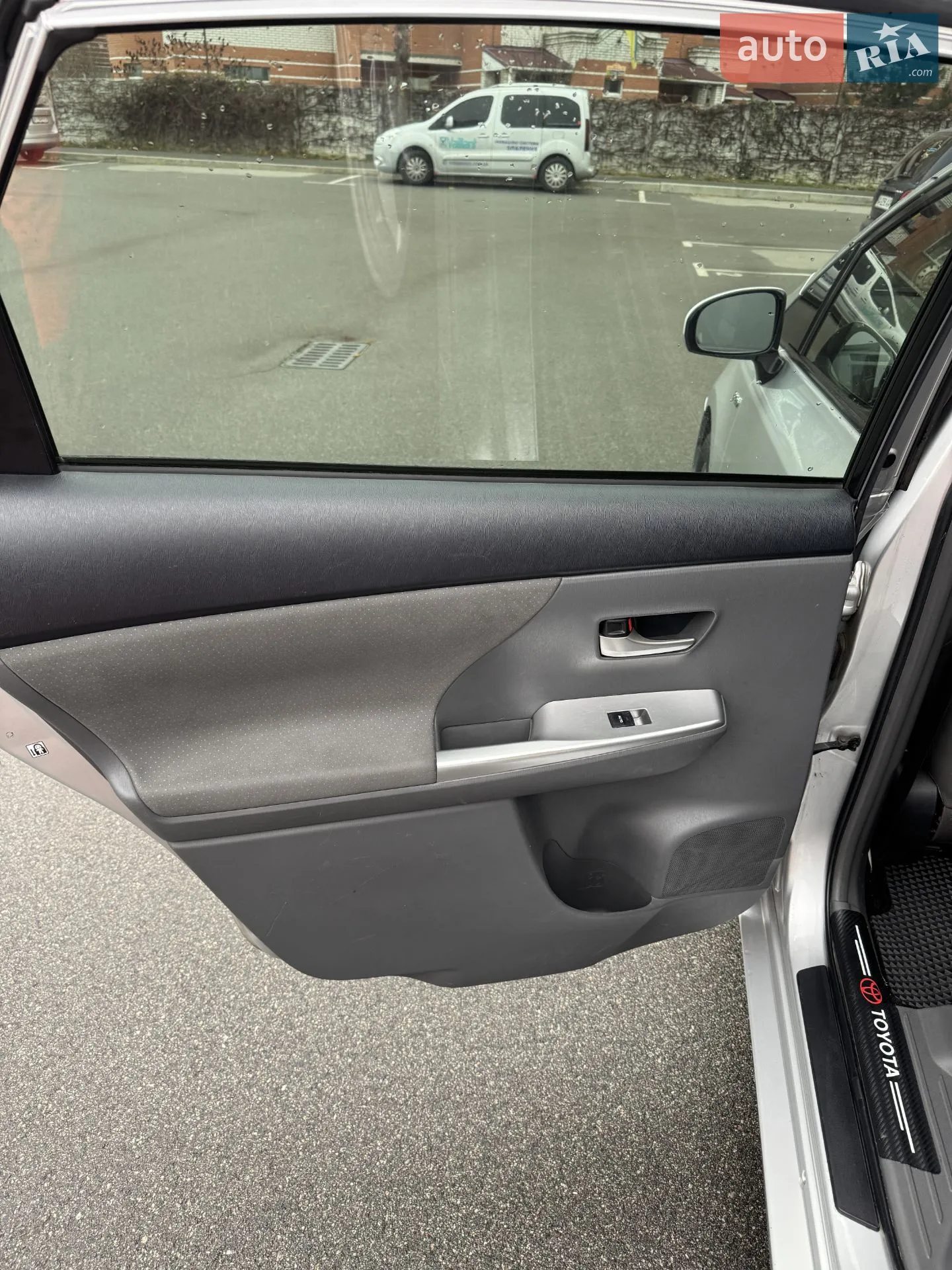 2013 Toyota Prius - мініатюра 12