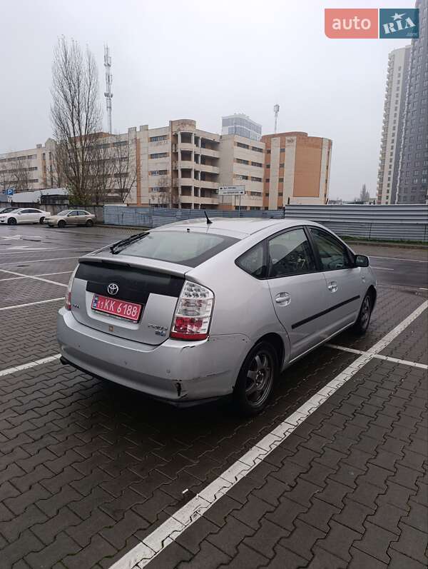 Хэтчбек Toyota Prius 2008 в Киеве