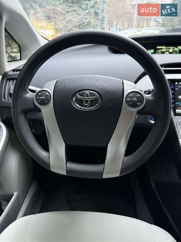 Хетчбек Toyota Prius 2014 в Одесі