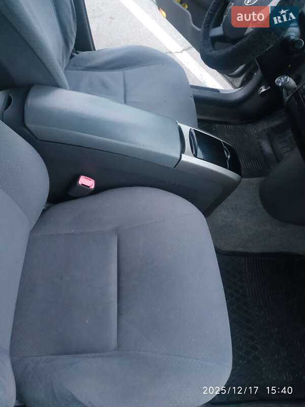 Хэтчбек Toyota Prius 2007 в Киеве фото 48 Хэтчбек Toyota Prius 2007 в Киеве