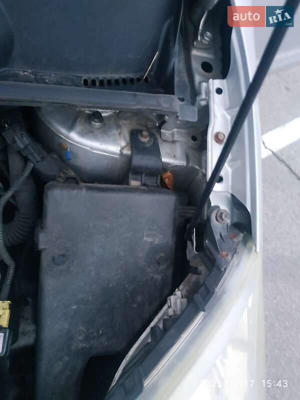 Хэтчбек Toyota Prius 2007 в Киеве фото 80 Хэтчбек Toyota Prius 2007 в Киеве