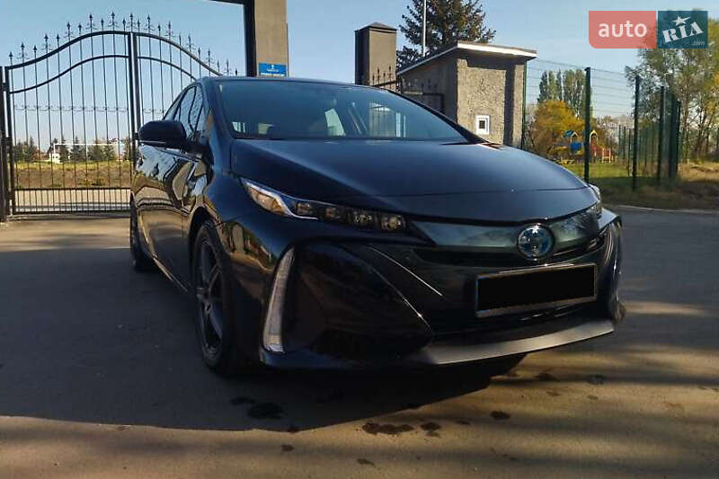 Хетчбек Toyota Prius 2021 в Києві фото 3 Хетчбек Toyota Prius 2021 в Києві