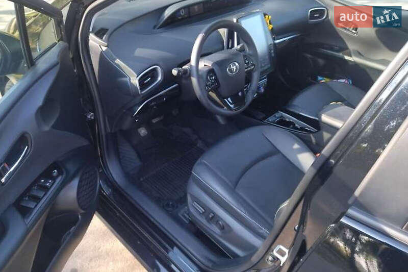 Хетчбек Toyota Prius 2021 в Києві фото 4 Хетчбек Toyota Prius 2021 в Києві