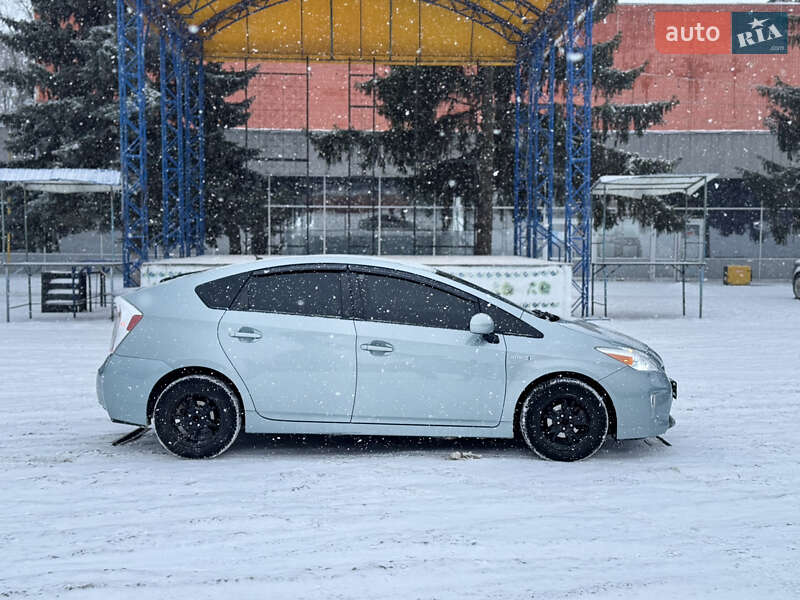 Хэтчбек Toyota Prius 2013 в Валках фото 7 Хэтчбек Toyota Prius 2013 в Валках