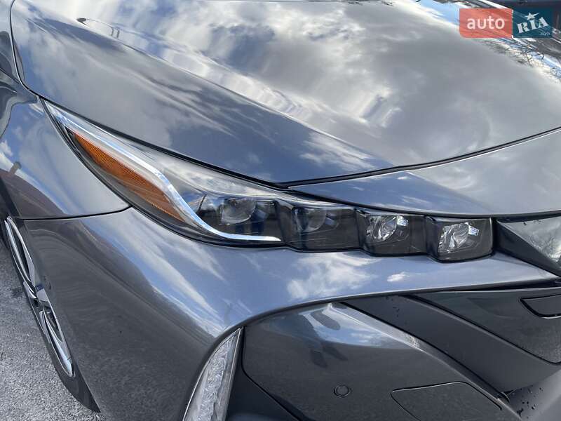 Хэтчбек Toyota Prius 2017 в Киеве фото 20 Хэтчбек Toyota Prius 2017 в Киеве