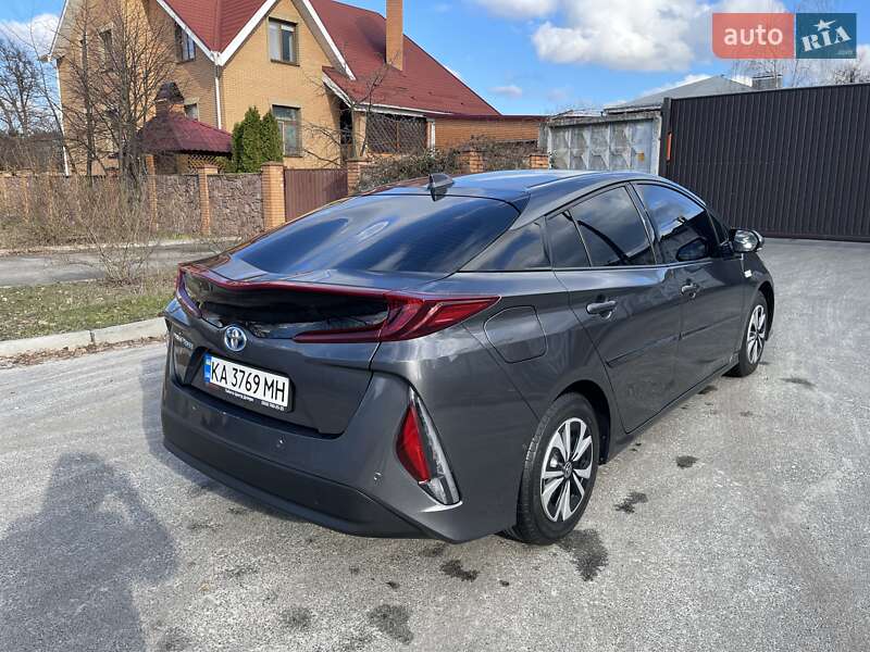 Хэтчбек Toyota Prius 2017 в Киеве фото 51 Хэтчбек Toyota Prius 2017 в Киеве