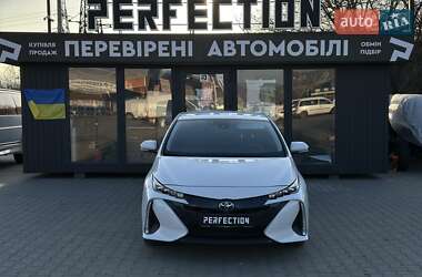 Хетчбек Toyota Prius 2017 в Чернівцях