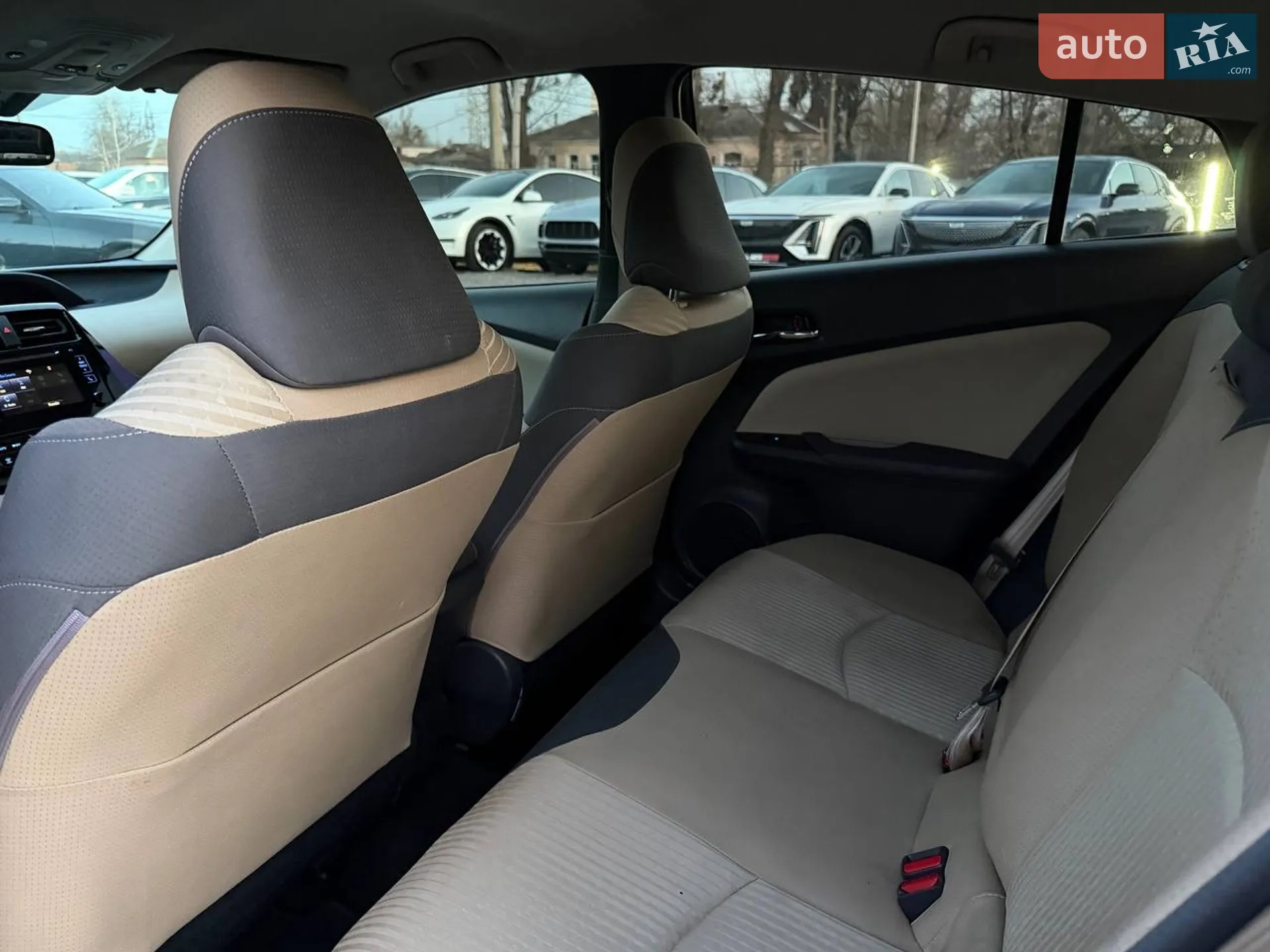 2016 Toyota Prius - мініатюра 24