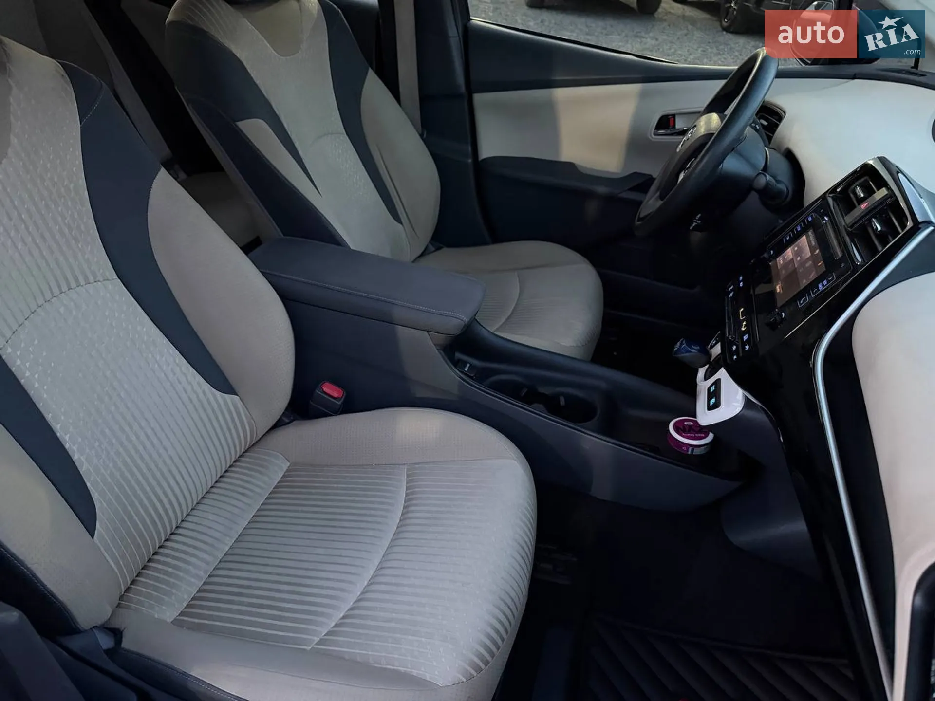2016 Toyota Prius - мініатюра 38