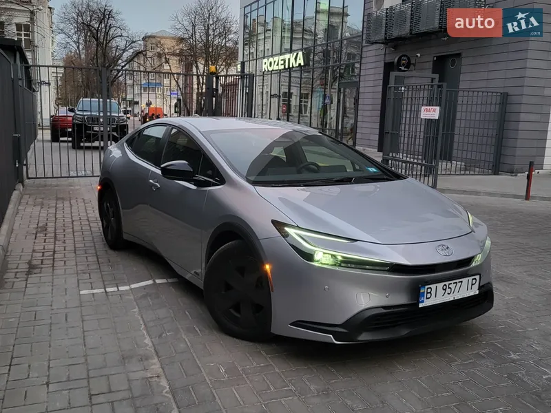 Toyota Prius 2025