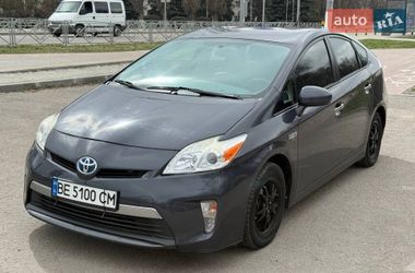 Хэтчбек Toyota Prius 2014 в Кропивницком