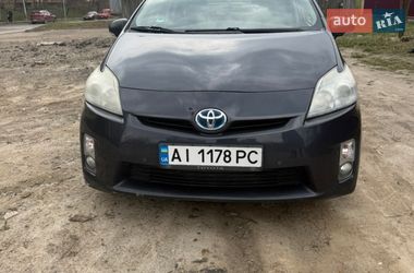 Хэтчбек Toyota Prius 2011 в Киеве
