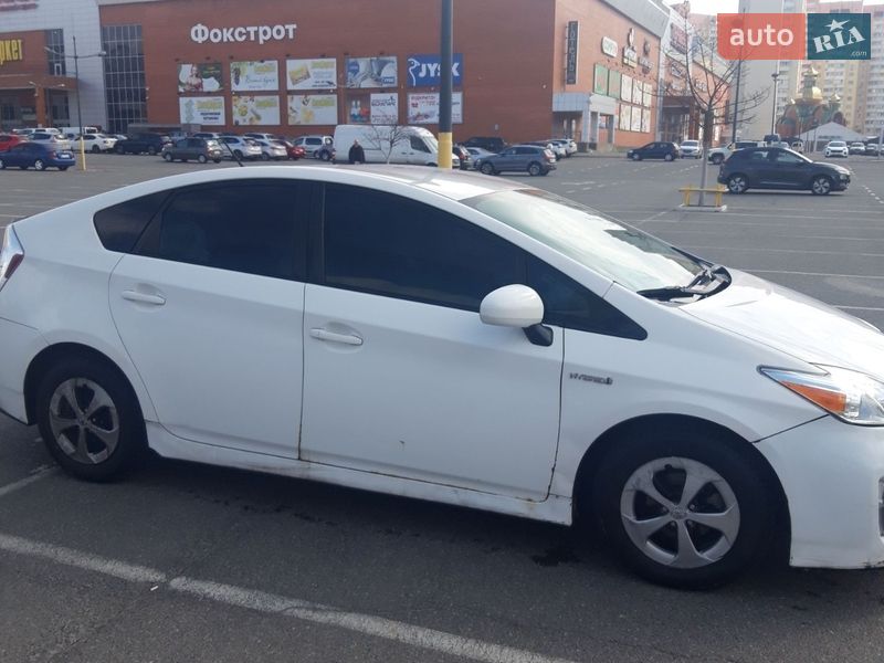 Хетчбек Toyota Prius 2013 в Броварах