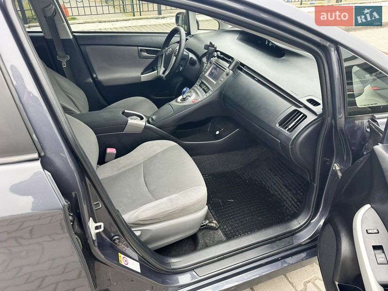Хэтчбек Toyota Prius 2012 в Одессе фото 10 Хэтчбек Toyota Prius 2012 в Одессе