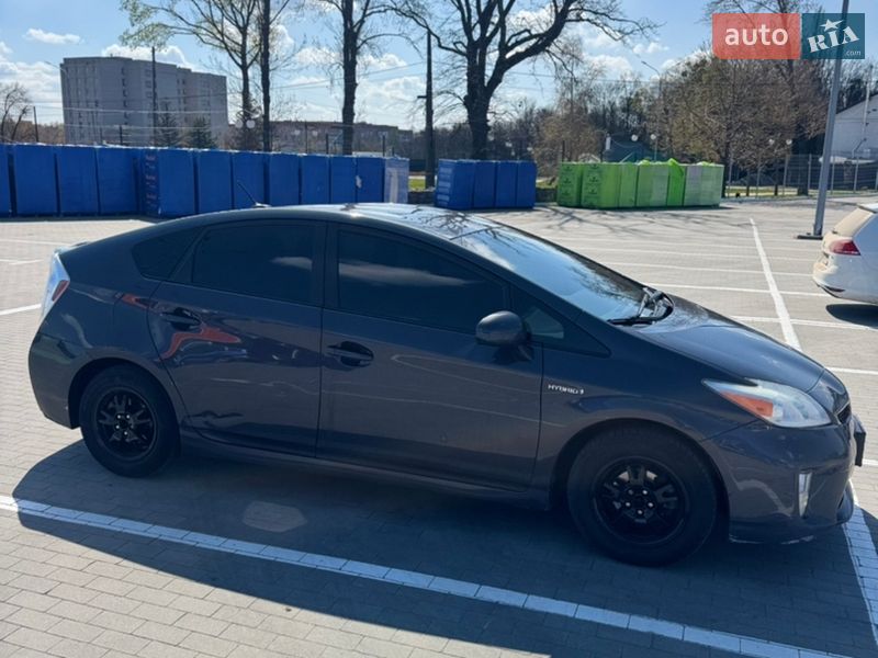 Хетчбек Toyota Prius 2013 в Умані