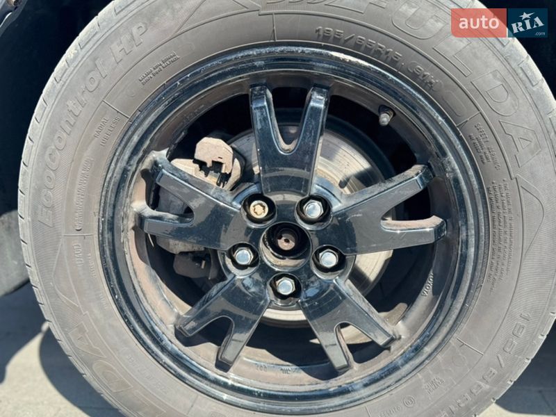Хетчбек Toyota Prius 2013 в Умані