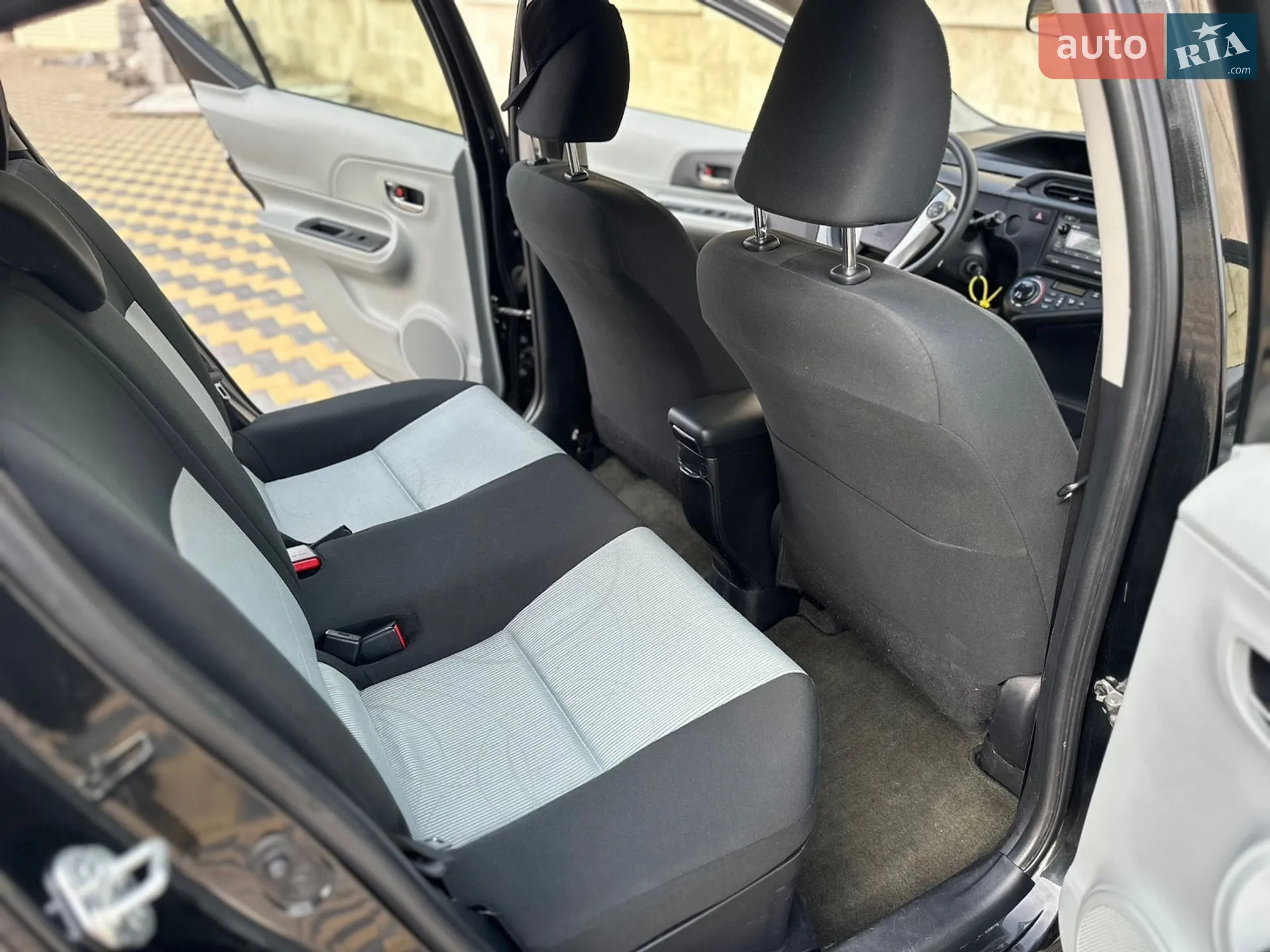 2014 Toyota Prius - мініатюра 39