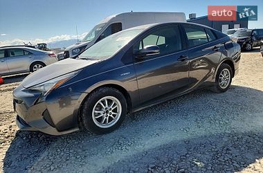 Хэтчбек Toyota Prius 2017 в Полтаве