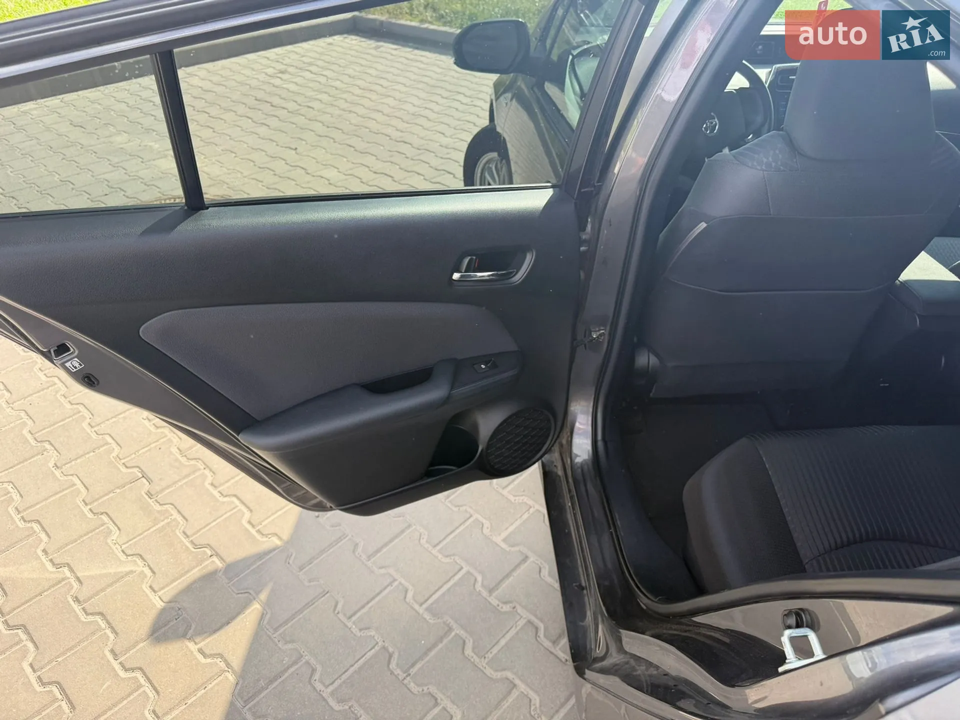 2016 Toyota Prius - мініатюра 12