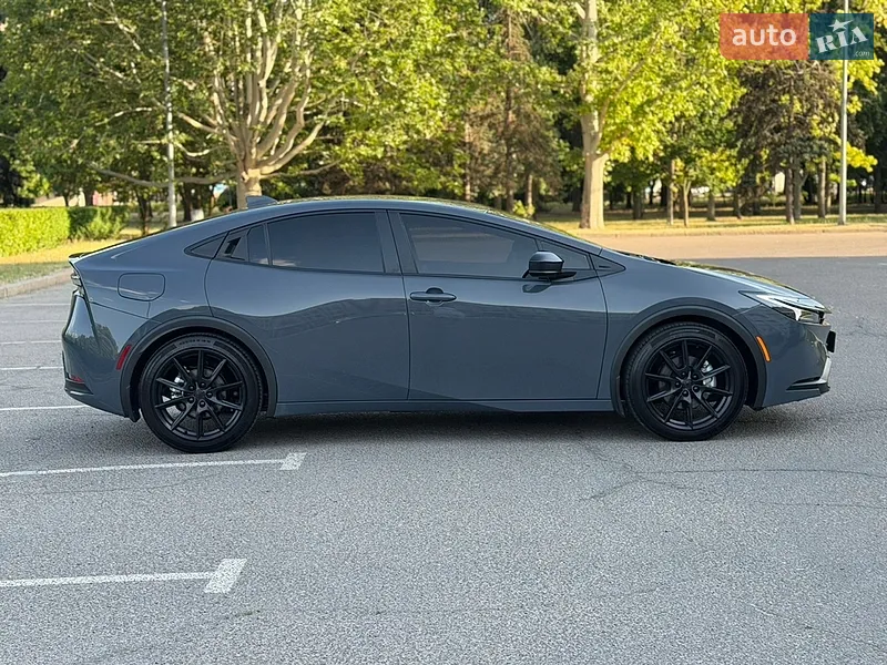 Toyota Prius Prime 2025 VIN JTDACACU3S3051557 фото оголошення 3 з 67