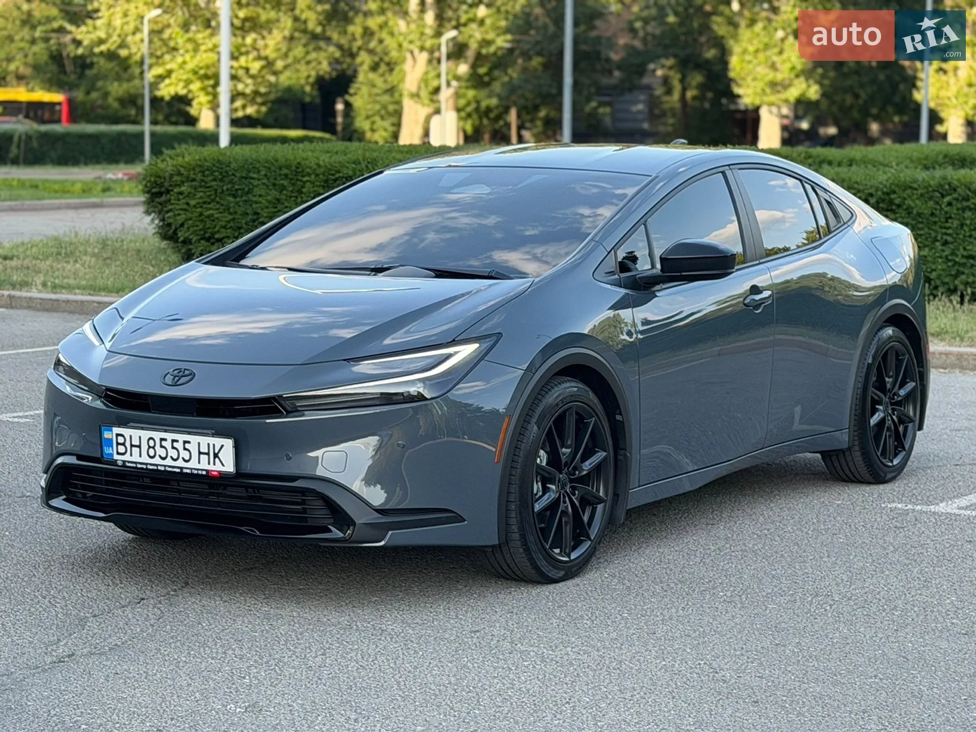 Toyota Prius Prime 2025 VIN JTDACACU3S3051557 фото оголошення 8 з 35