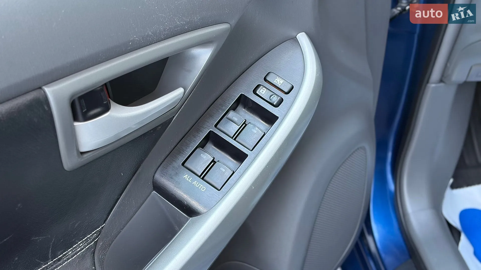 2010 Toyota Prius - мініатюра 17