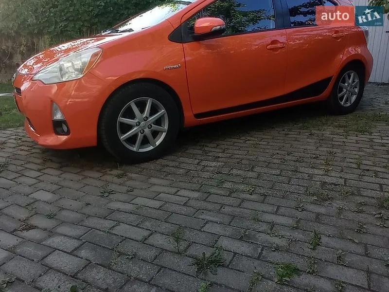 Toyota Prius 2012