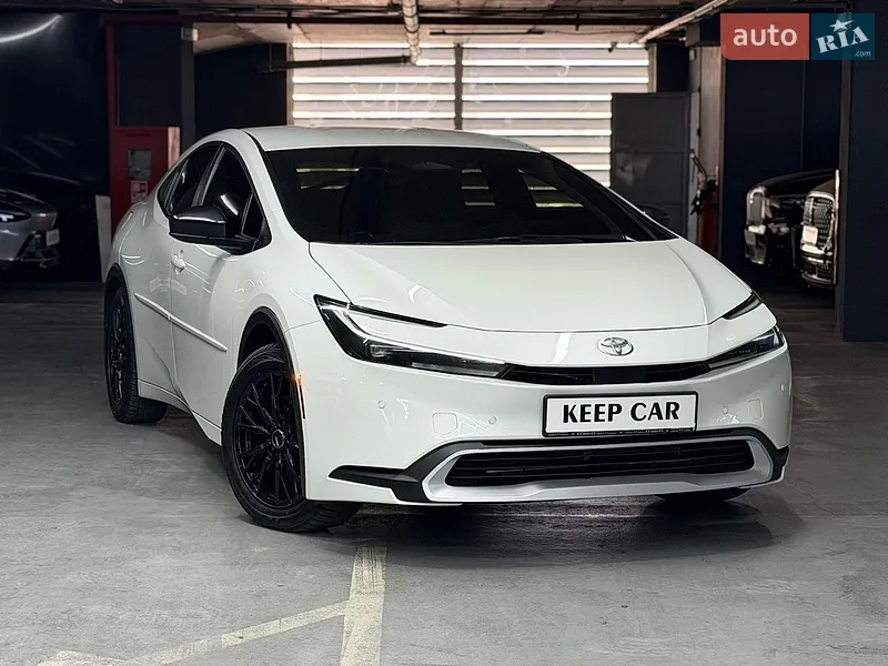 Toyota Prius 2024