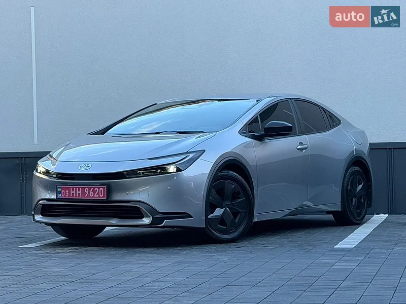 Toyota Prius 2024