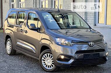 Минивэн Toyota Proace City Verso 2021 в 