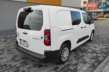 Минивэн Toyota Proace City 2020 в 