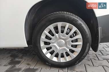 Минивэн Toyota Proace City 2020 в 