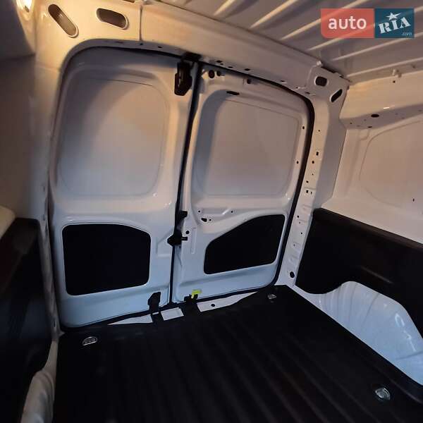 Вантажний фургон Toyota Proace City 2022 в Житомирі