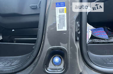 Минивэн Toyota Proace Verso 2022 в 