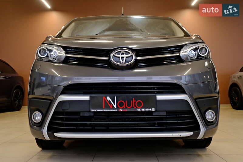 Мінівен Toyota Proace Verso 2022 в Одесі