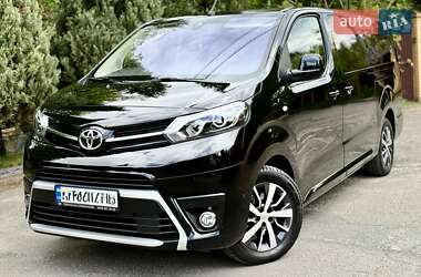 Мінівен Toyota Proace Verso 2024 в Києві
