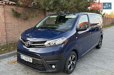 Грузовой фургон Toyota Proace 2017 в Луцке