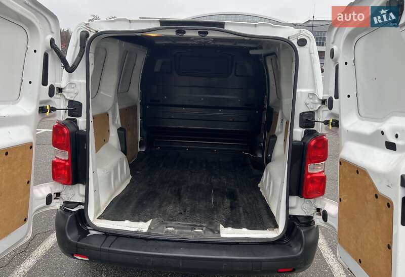 Вантажний фургон Toyota Proace 2017 в Броварах