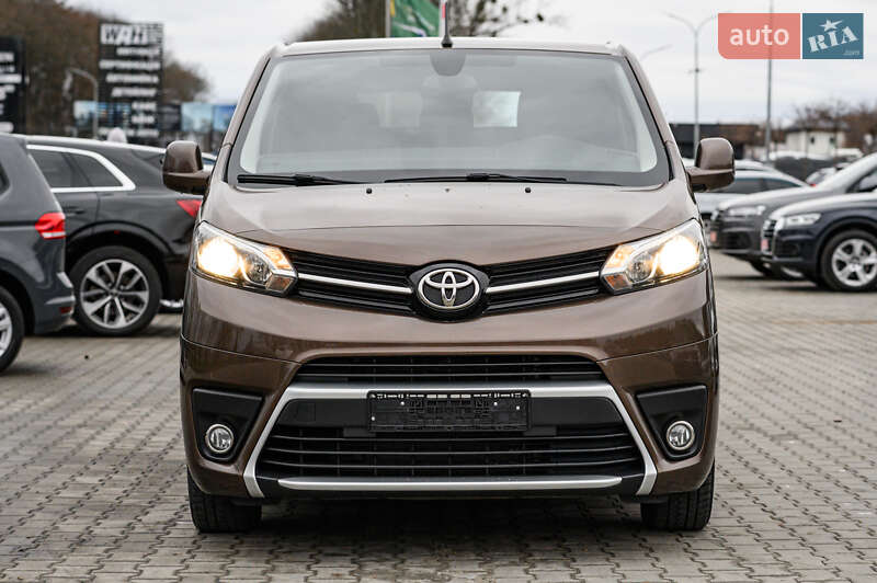 Мінівен Toyota Proace 2018 в Львові