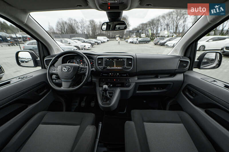 Мінівен Toyota Proace 2018 в Львові